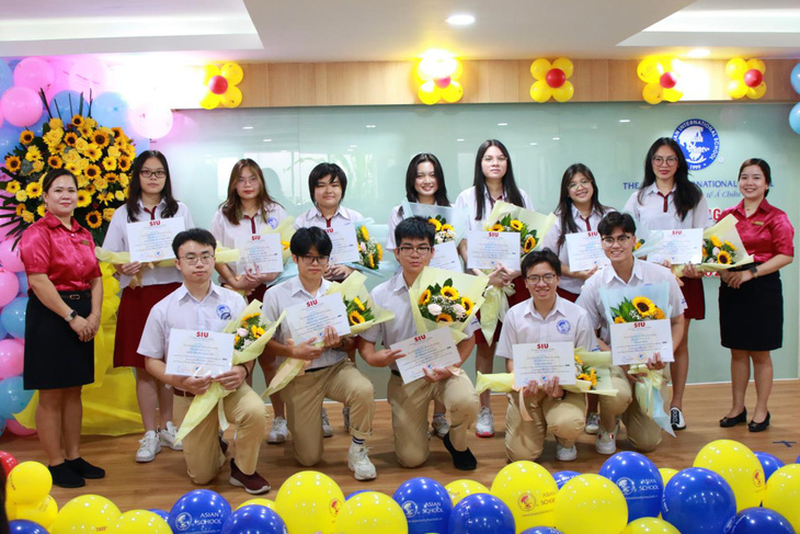 Hơn 94% học sinh Asian School miễn thi ngoại ngữ kỳ thi tốt nghiệp THPT - Ảnh 2.