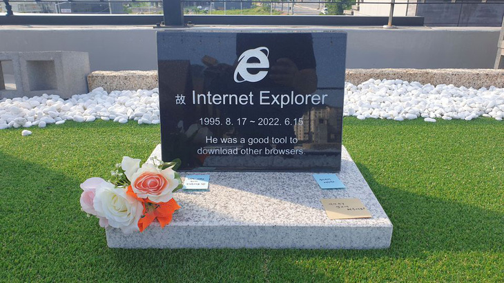 Kỹ sư phần mềm Hàn Quốc lập mộ cho Internet Explorer - Ảnh 1.