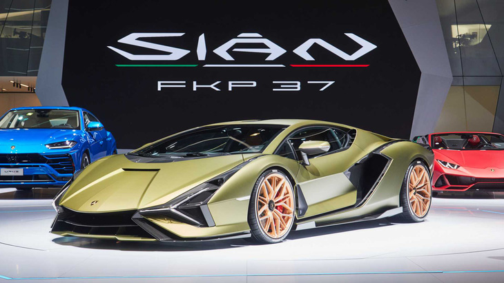Lamborghini: Thiết kế siêu xe điện vẫn sẽ giống tàu vũ trụ - Ảnh 2.
