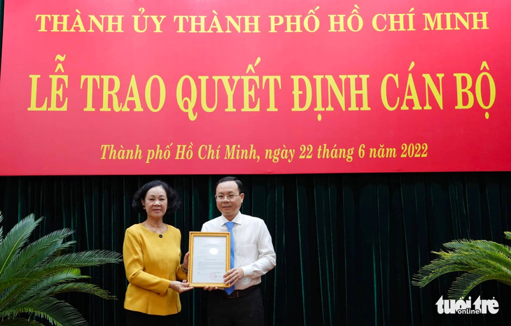 Ông Nguyễn Văn Hiếu làm phó bí thư Thành ủy TP.HCM - Ảnh 1.