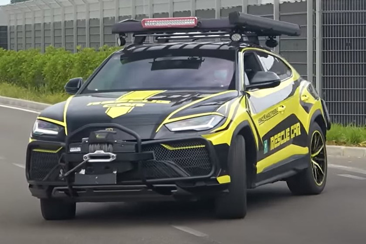 Lamborghini Urus có bản xe cứu hộ phục vụ giới siêu giàu - Ảnh 2.