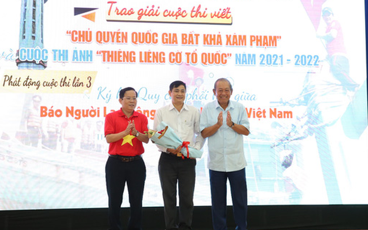 Báo Người Lao Động trao giải hai cuộc thi về chủ quyền biển đảo