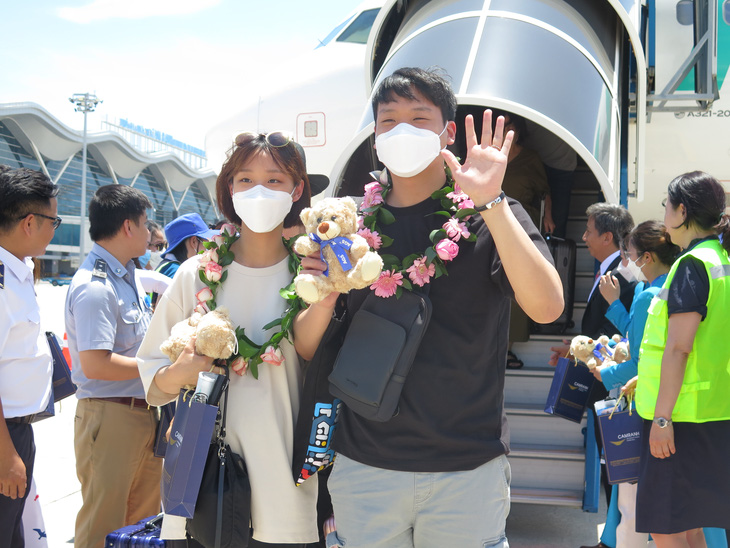 Thêm hãng bay Hàn Quốc mở lại đường bay trực tiếp đến Khánh Hòa - Ảnh 1.