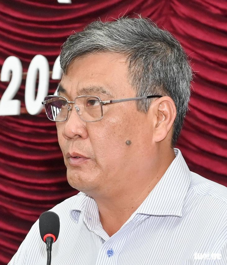 UBND tỉnh Bình Thuận đề nghị kỷ luật chủ tịch, cựu chủ tịch UBND tỉnh - Ảnh 2.