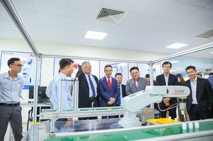 HUTECH khánh thành phòng thí nghiệm AI do Mitsubishi Electric Việt Nam tài trợ - Ảnh 4.