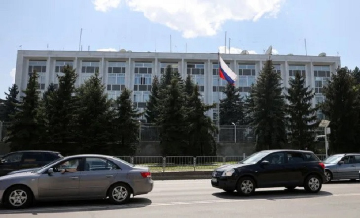 Bulgaria trục xuất 70 nhà ngoại giao Nga do lo ngại về gián điệp - Ảnh 1.