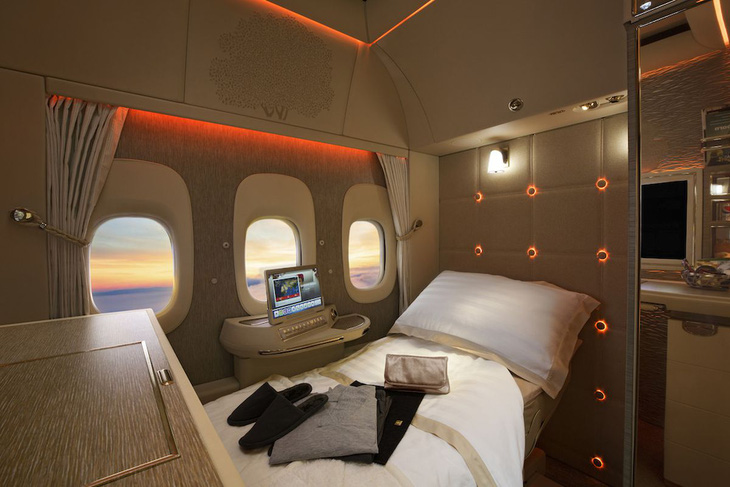 Tương lai khoang giường nằm giá rẻ phổ biến trên máy bay - Ảnh 2.