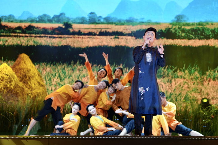 Nghệ sĩ Bạch Tuyết, Quang Linh, Đen Vâu… hát tôn vinh tình cảm gia đình - Ảnh 4.