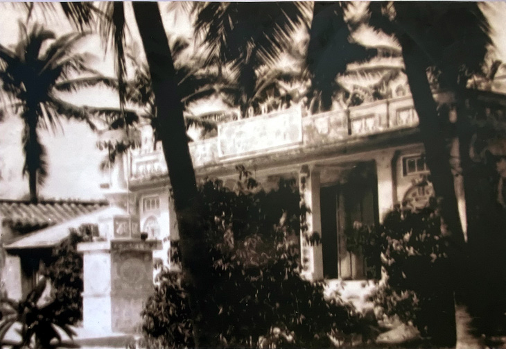 Triển lãm hơn 150 ảnh tư liệu quý của Bác Hồ từ Huế đến Sài Gòn - Ảnh 2.