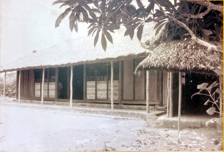 Triển lãm hơn 150 ảnh tư liệu quý của Bác Hồ từ Huế đến Sài Gòn - Ảnh 5.