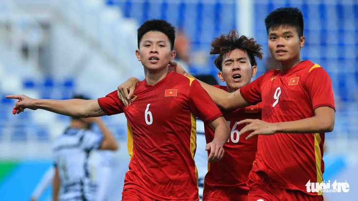 U23 Việt Nam - U23 Malaysia: Chiến thắng trước đã - Ảnh 1.