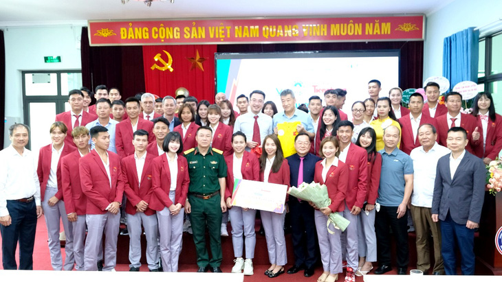 Đội tuyển điền kinh Việt Nam được thưởng 1 tỉ đồng - Ảnh 2.