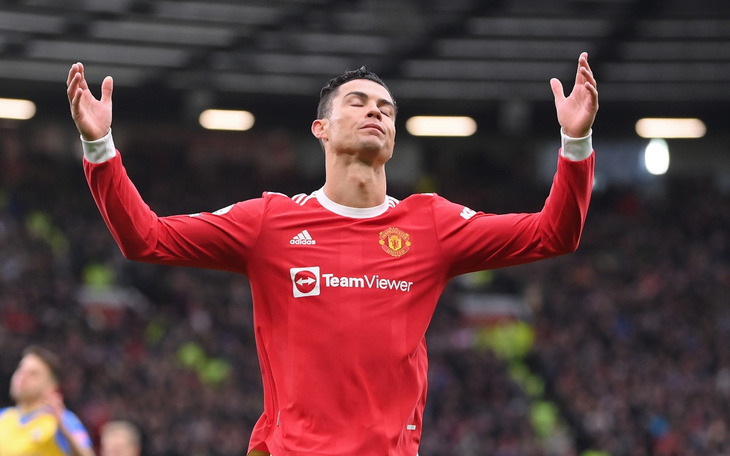 Ronaldo tìm đường tháo chạy khỏi M.U