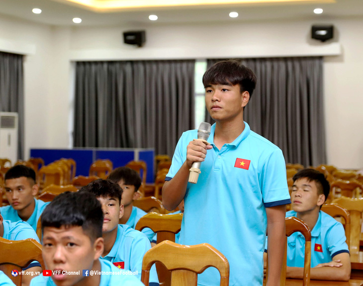 Lãnh đạo VFF gặp gỡ, giao nhiệm vụ cho đội tuyển U16 Việt Nam - Ảnh 2.