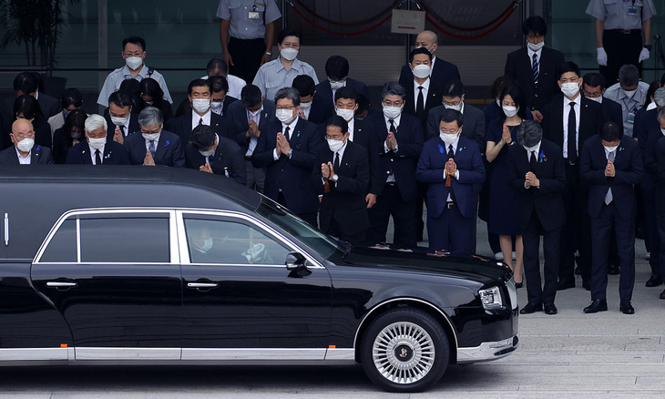 Cố thủ tướng Abe Shinzo đã được hỏa táng chiều 12-7, chưa quyết định quốc tang - Ảnh 1.