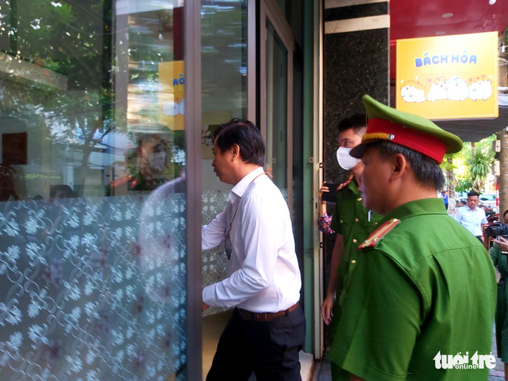 Vụ cựu chủ tịch quận ở Đà Nẵng nhận hối lộ: Số tiền tham nhũng phát hiện là 500 triệu đồng - Ảnh 2.