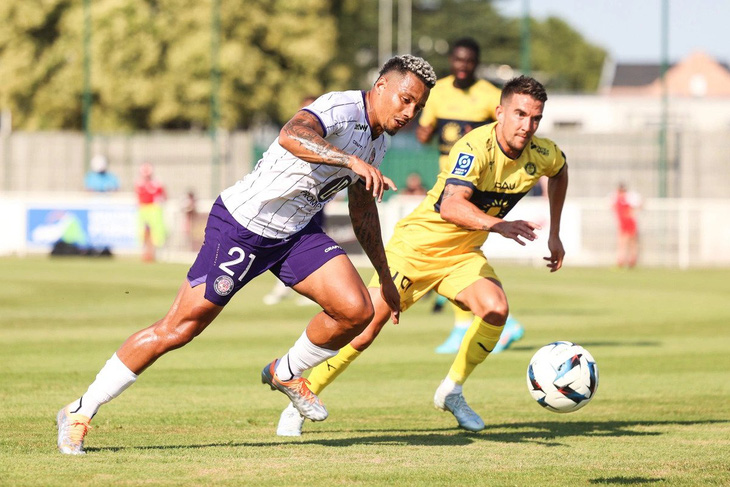 Quang Hải và Pau FC thua 0-2 trước Toulouse - Ảnh 1.