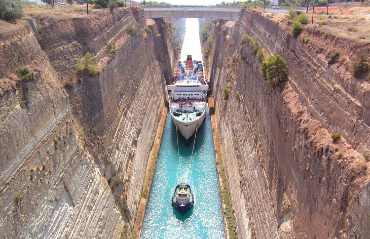 Hy Lạp mở lại kênh đào Corinth - Ảnh 1.