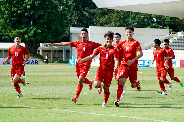 Vượt qua Thái Lan ở luân lưu, U19 Việt Nam giành HCĐ Giải U19 Đông Nam Á - Ảnh 1.