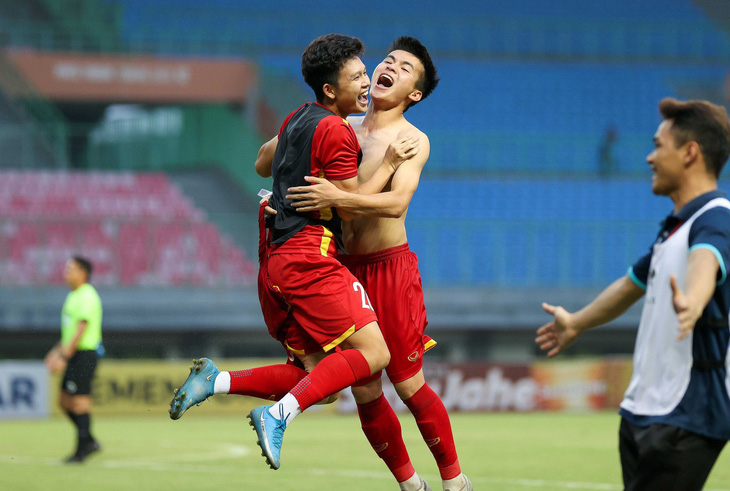 HLV Đinh Thế Nam: U19 Việt Nam đã có trận đấu rất hay - Ảnh 1.