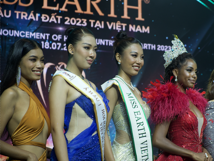 Trương Ngọc Ánh giải thích lý do Hoa hậu Nông Thúy Hằng không thi Miss Earth 2022 - Ảnh 1.