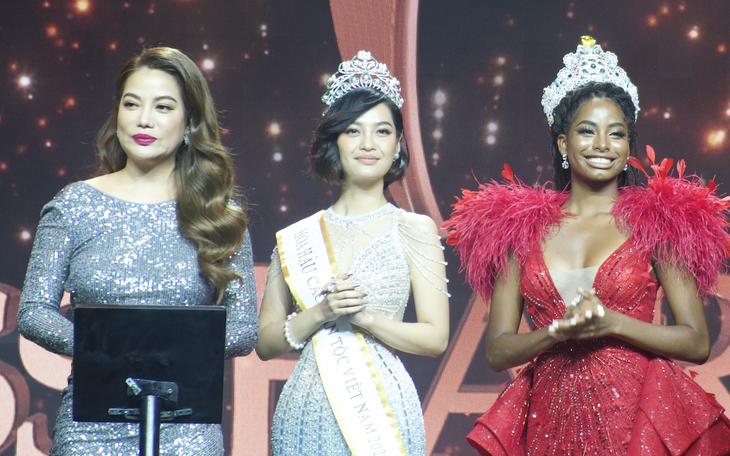 Trương Ngọc Ánh giải thích lý do Hoa hậu Nông Thúy Hằng không thi Miss Earth 2022