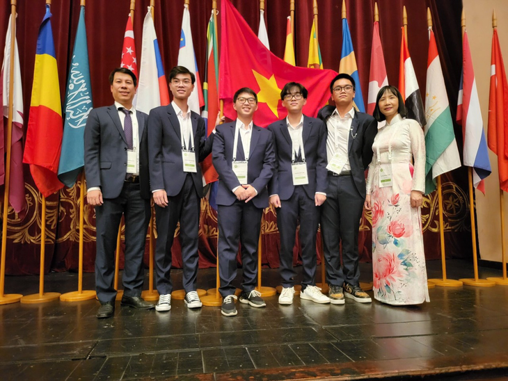 Olympic sinh học quốc tế 2022: Học sinh Việt Nam đoạt 1 huy chương bạc, 3 huy chương đồng - Ảnh 1.