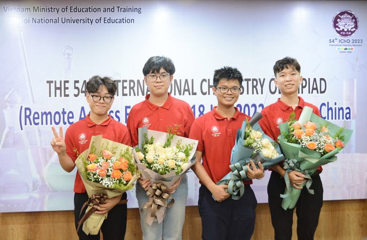 Cả 4 học sinh Việt Nam dự thi Olympic hóa học quốc tế đều giành huy chương vàng - Ảnh 1.