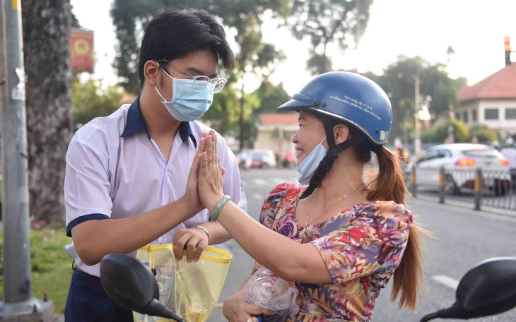 Điểm thi lớp 10 thấp 'không thể tin nổi': Sở Giáo dục và đào tạo TP.HCM nói gì?