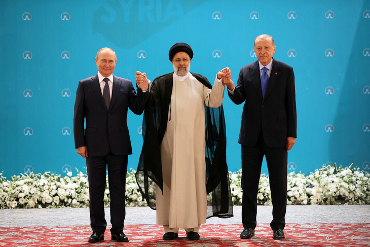 Tổng thống Putin ca ngợi cuộc gặp với tổng thống Thổ Nhĩ Kỳ và Iran - Ảnh 1.
