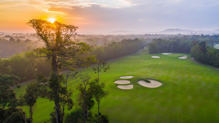 Trải nghiệm golf có 1-0-2 bên cánh rừng nguyên sinh Phú Quốc - Ảnh 1.