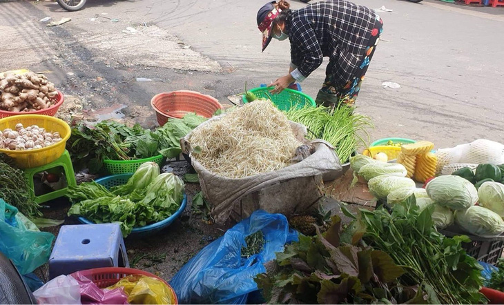 Tin giá cả hằng ngày 23-7: Cùng tăng giá, nhưng vàng trong nước vẫn cao hơn 17,1 triệu/lượng - Ảnh 4.