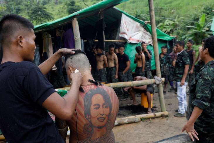 Myanmar hành quyết 4 người, có 2 đồng minh của bà Suu Kyi - Ảnh 1.