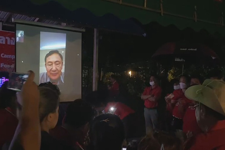 Ông Thaksin tin Pheu Thai sẽ thắng trong bầu cử và về nước vào năm sau - Ảnh 1.