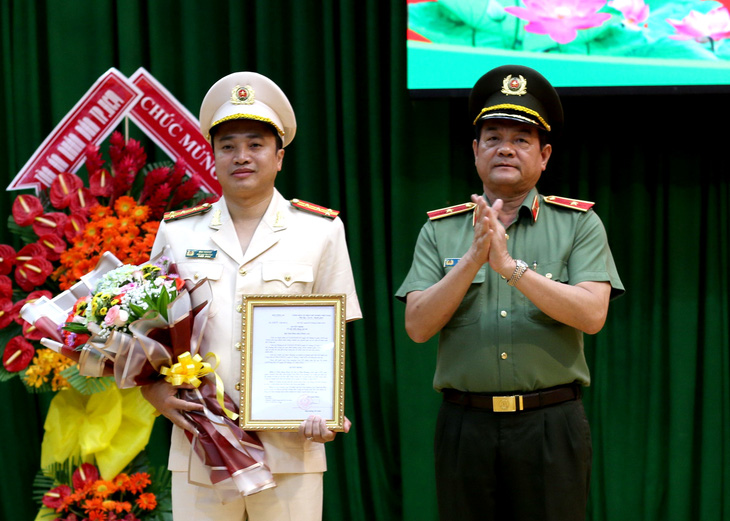 Anh hùng chống ma túy - đại tá Mai Hoàng làm phó giám đốc Công an TP.HCM - Ảnh 1.