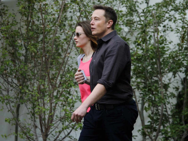 Đời sống tình ái phức tạp ‘vợ bạn, gái cơ quan’ của tỉ phú Elon Musk - Ảnh 3.