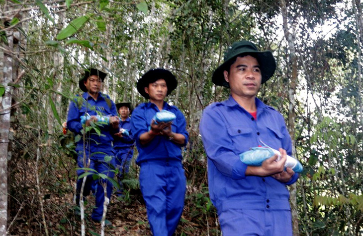 27-7: Tìm lại tên cho anh - Kỳ 4: Viên gạch hồng dưới huyệt mộ - Ảnh 3.