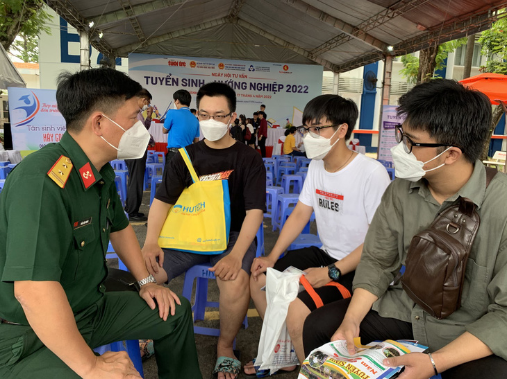 Đăng ký xét tuyển vào trường quân đội, công an có được điều chỉnh nguyện vọng? - Ảnh 1.