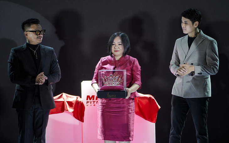 Ban tổ chức Hoa hậu thể thao Việt Nam 2022 nói gì khi vương miện bị cho là "đạo nhái"