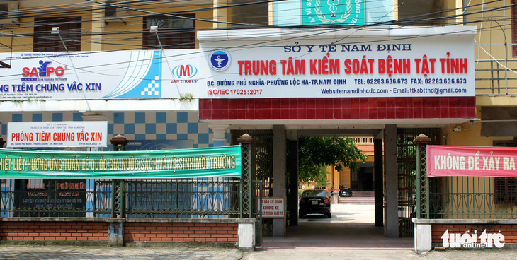 3 nhân viên CDC Nam Định cắt xén sinh phẩm bán lại cho Việt Á thu lời hơn cả tỉ - Ảnh 1.