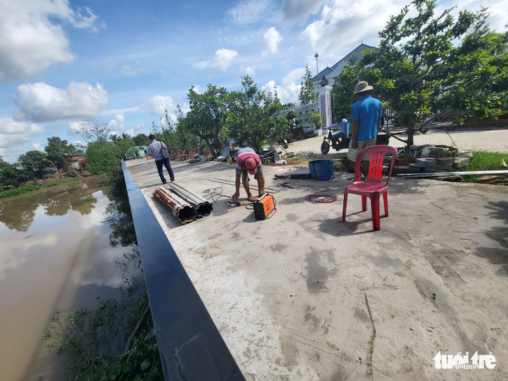 Biệt thự, nhà hàng nguy nga trên rạch, cán bộ địa phương nhắc cấp dưới kiểm tra nhưng... quên mất - Ảnh 3.