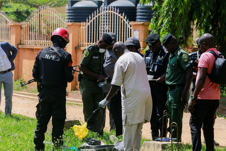 Nigeria: Nhiều tay súng tấn công nhà tù, hơn 300 tù nhân trốn thoát - Ảnh 1.