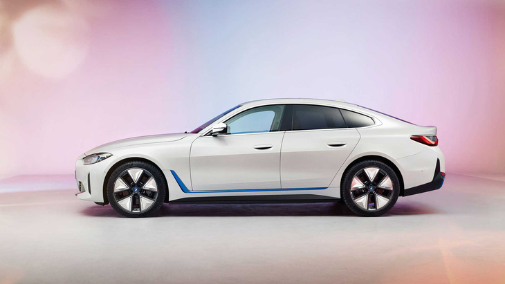 Sedan điện mới BMW i4 gây thất vọng về độ an toàn - Ảnh 7.