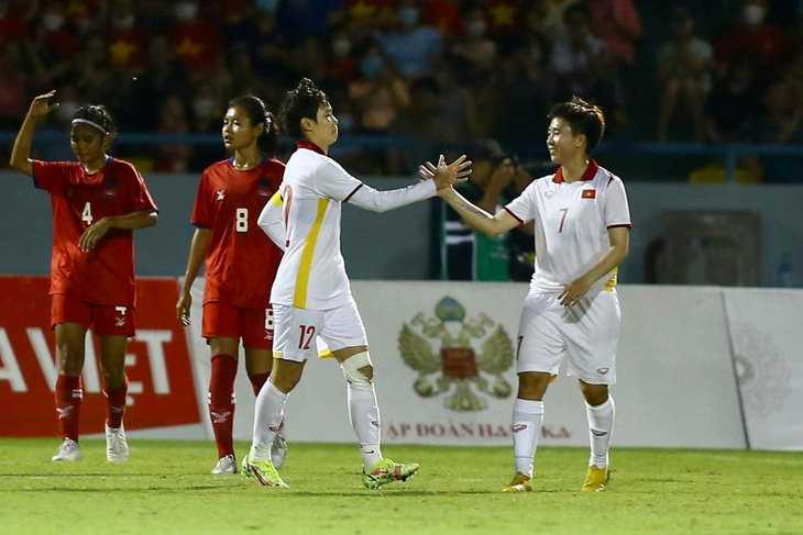 Giải bóng đá nữ Đông Nam Á 2022: Mở màn đẹp cho tuyển Việt Nam - Ảnh 1.