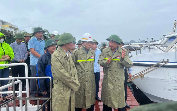 Bão số 2 cách Quảng Ninh 200km, hoàn lưu bão có thể gây mưa tới 400mm - Ảnh 1.