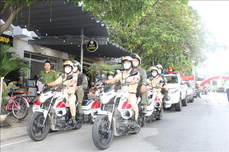 Bình Dương nhân rộng mô hình khu dân cư an toàn về an ninh, trật tự và phòng cháy, chữa cháy - Ảnh 2.