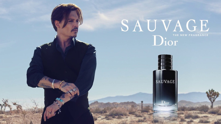 Johnny Depp ký tiếp hợp đồng với Dior làm đại diện nước hoa Sauvage - Ảnh 1.