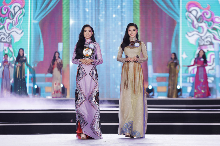 Kỳ à nha, Miss World Vietnam mượn art-work trên sân khấu chung kết khi chưa được cho phép! - Ảnh 1.