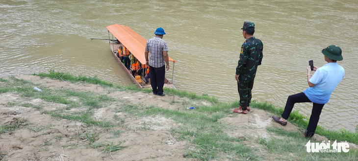 Vụ lật thuyền làm 5 người chết và mất tích ở Lào Cai: Do thuyền trôi vào khu vực nước xoáy - Ảnh 2.