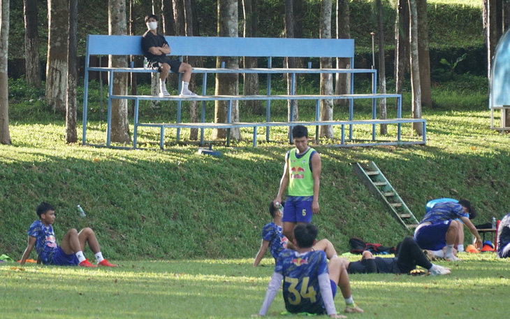 Vòng 13 V-League 2022: Thầy trò Kiatisak tìm lại niềm vui